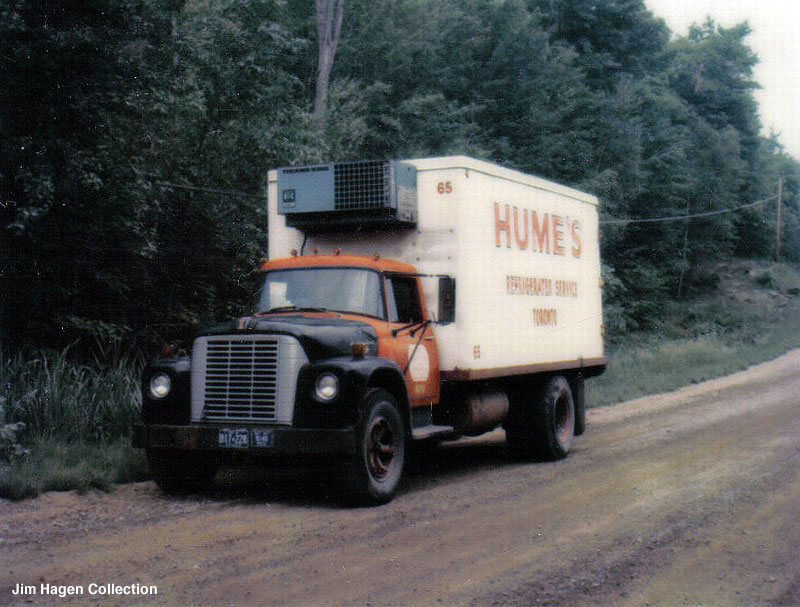 International Harvester 1800 Loadstar